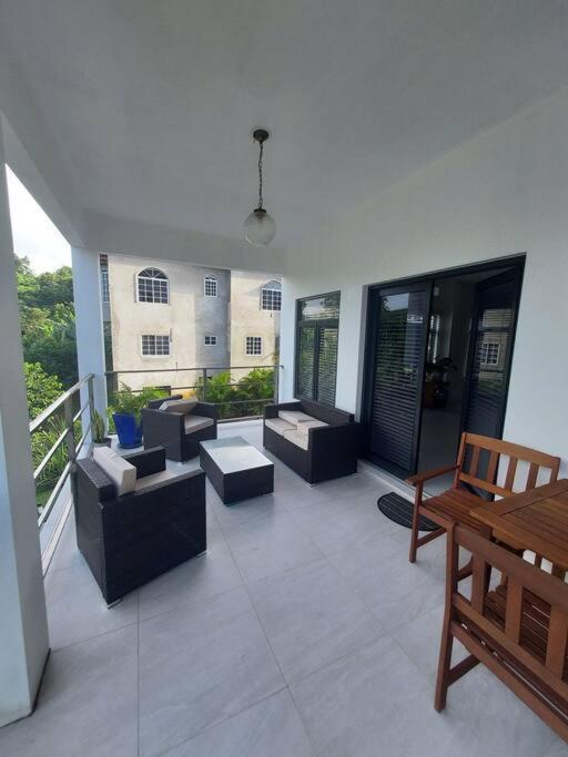 The Willow Apartment Ocho Rios Luaran gambar